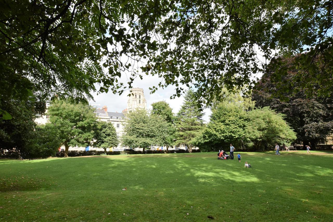 Berkeley Square Pads Lägenhet Bristol Exteriör bild